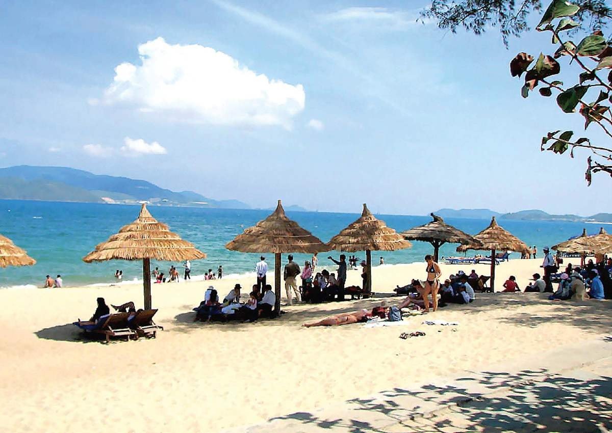 Erleben Sie den Strand von Nhat Le in Quang Binh, den Sie kennen müssen