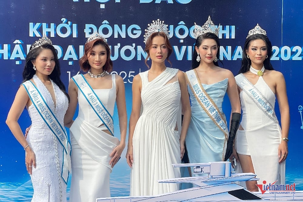 W-nư vân.jpg