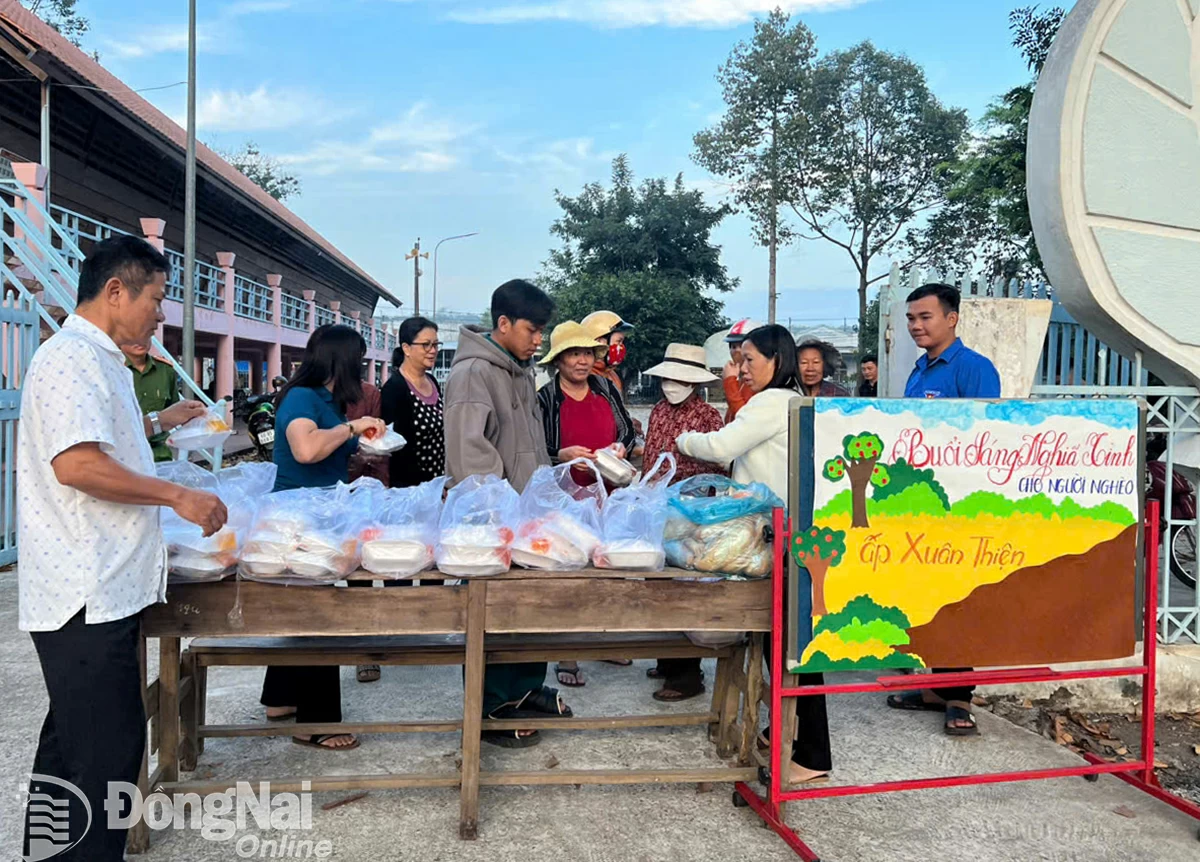 Hơn 294 tỷ đồng được huy động chăm lo cho người nghèo