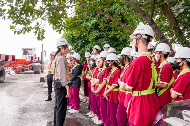 Học bổng doanh nghiệp tài trợ: Mở rộng sự nghiệp cho sinh viên SIU- Ảnh 1.