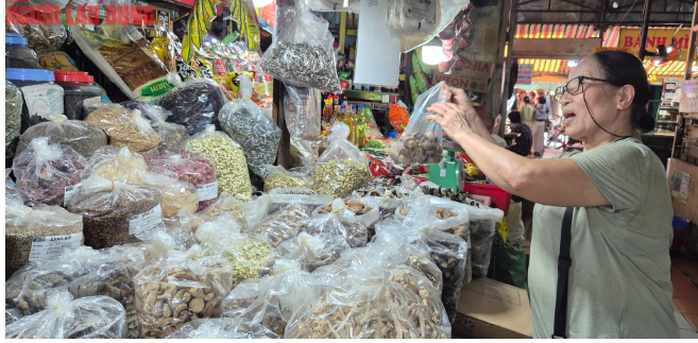 Hộ kinh doanh chỉ trả 30-50 đồng cho một hóa đơn điện tử- Ảnh 1.