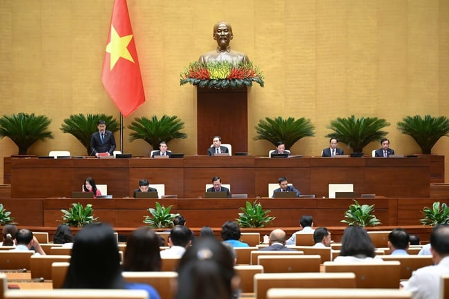 Đại biểu Quốc hội đề nghị các giải pháp phát triển du lịch thành ngành kinh tế mũi nhọn, đóng góp vào mục tiêu tăng trưởng GDP trên 8% - Ảnh 1.