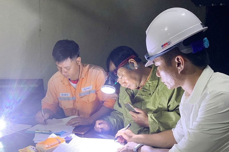 Đã khắc phục hoàn toàn sự cố gãy 19 cột điện do thiên tai