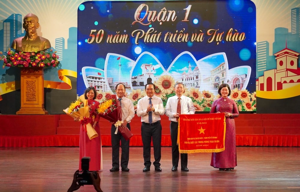 6HH07196.JPG