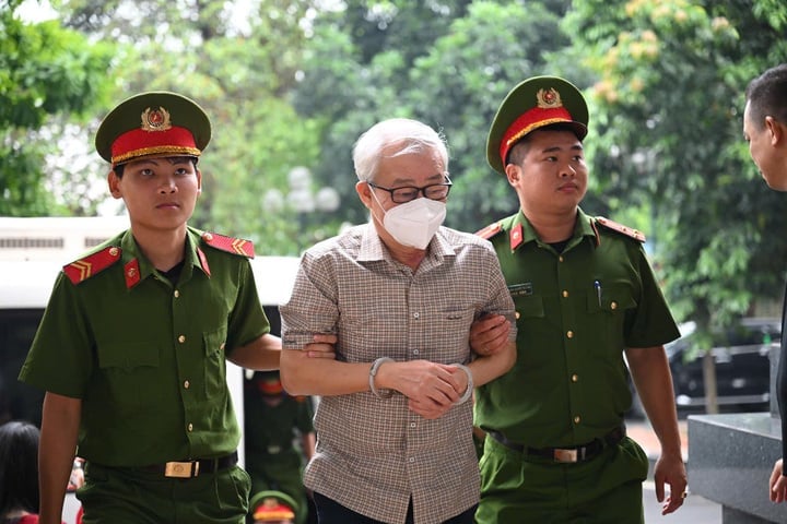 Le défendeur Tran Dac Sinh, ancien président du conseil d'administration de la Bourse de Ho Chi Minh-Ville.
