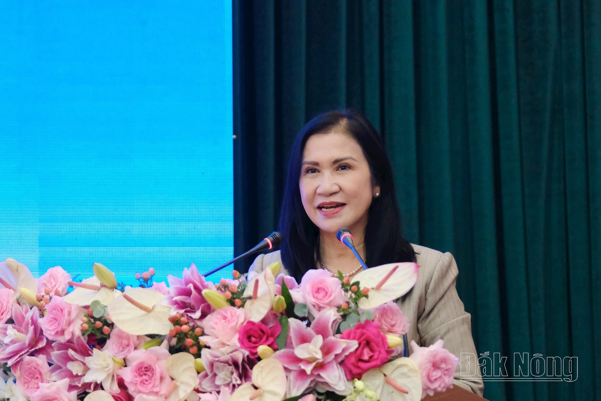 Đồng chí Tôn Thị Ngọc Hạnh, TUV, Phó Chủ tịch UBND tỉnh Đắk Nông phát biểu tại buổi tọa đàm