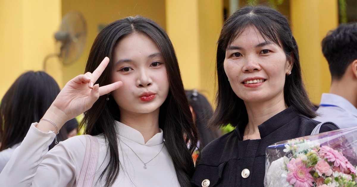 Hai Phong ប្រកាស​ពិន្ទុ​គោល​ថ្នាក់​ទី ១០ ឆ្នាំ ២០២៥ ដែល​ខ្ពស់​បំផុត​នៅ​វិទ្យាល័យ Ngo Quyen