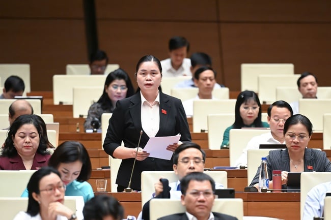 Đại biểu Quốc hội đề nghị các giải pháp phát triển du lịch thành ngành kinh tế mũi nhọn, đóng góp vào mục tiêu tăng trưởng GDP trên 8% - Ảnh 2.