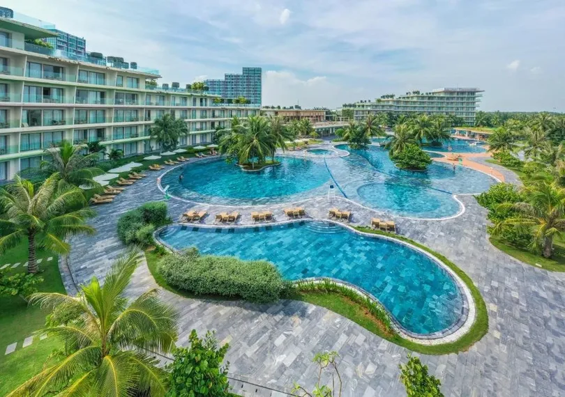 Discover the best hotels in Sam Son according to Traveloka reviews