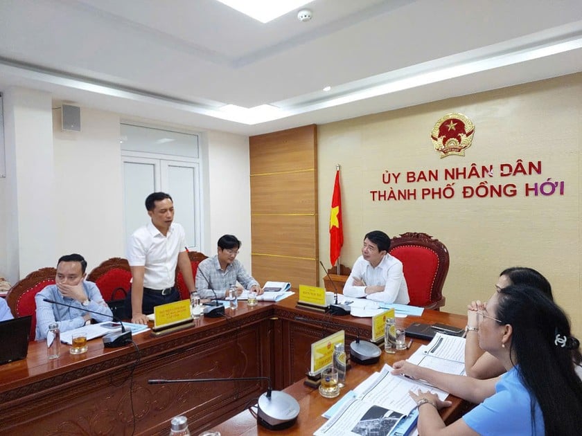 Đại diện Sở Nông nghiệp và Môi trường trình bày ý kiến tại hội thảo.