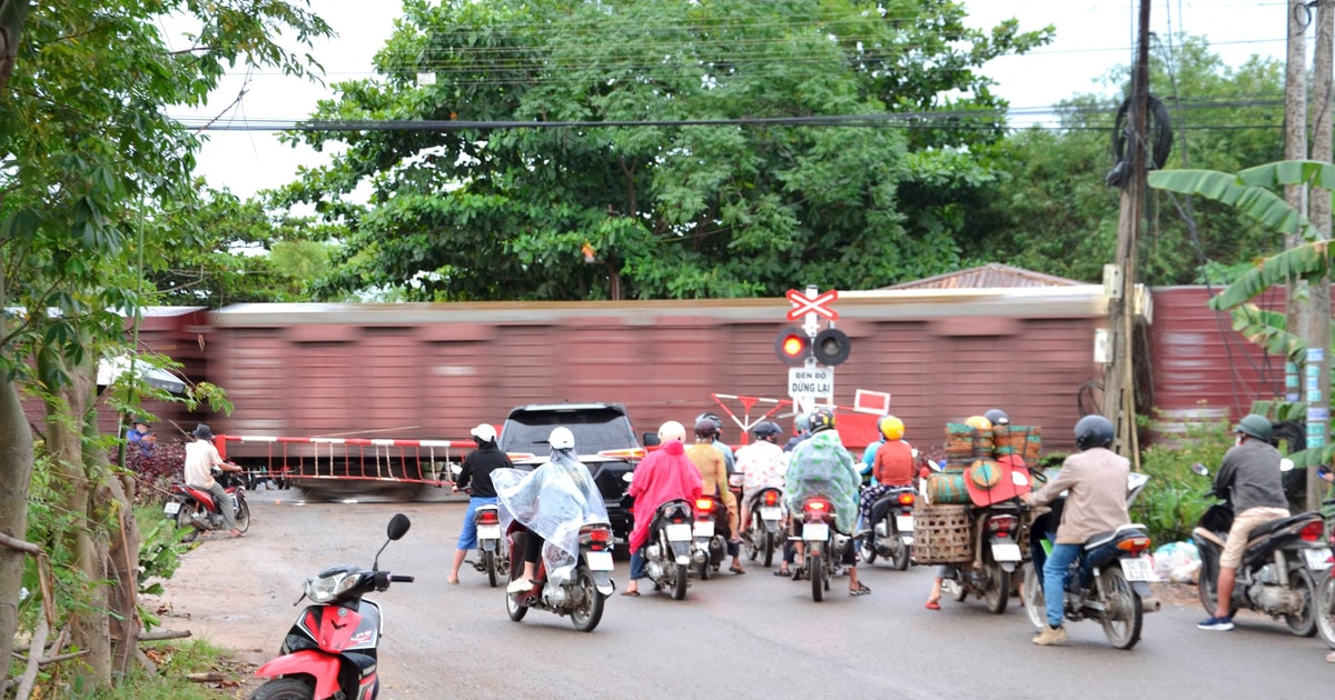 Tập trung xử lý dứt điểm vướng mắc mặt bằng dự án quốc lộ 14E
