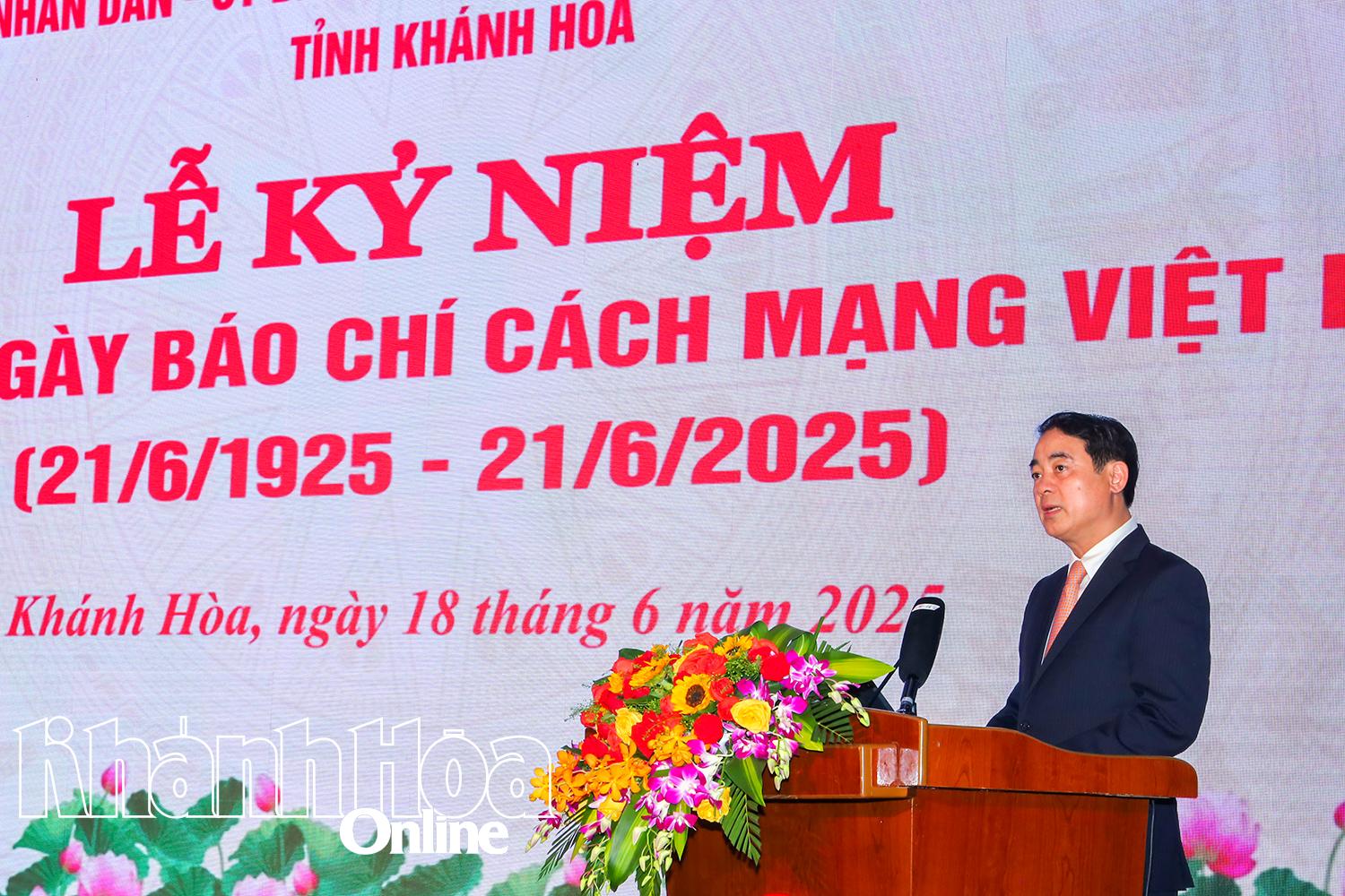 Bí thư Tỉnh ủy Nghiêm Xuân Thành phát biểu tại buổi lễ.