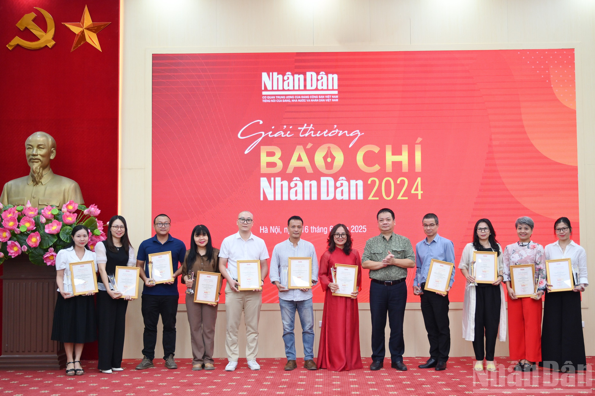 ndo_br_mitting-bao-nhandan-216-7141.jpg