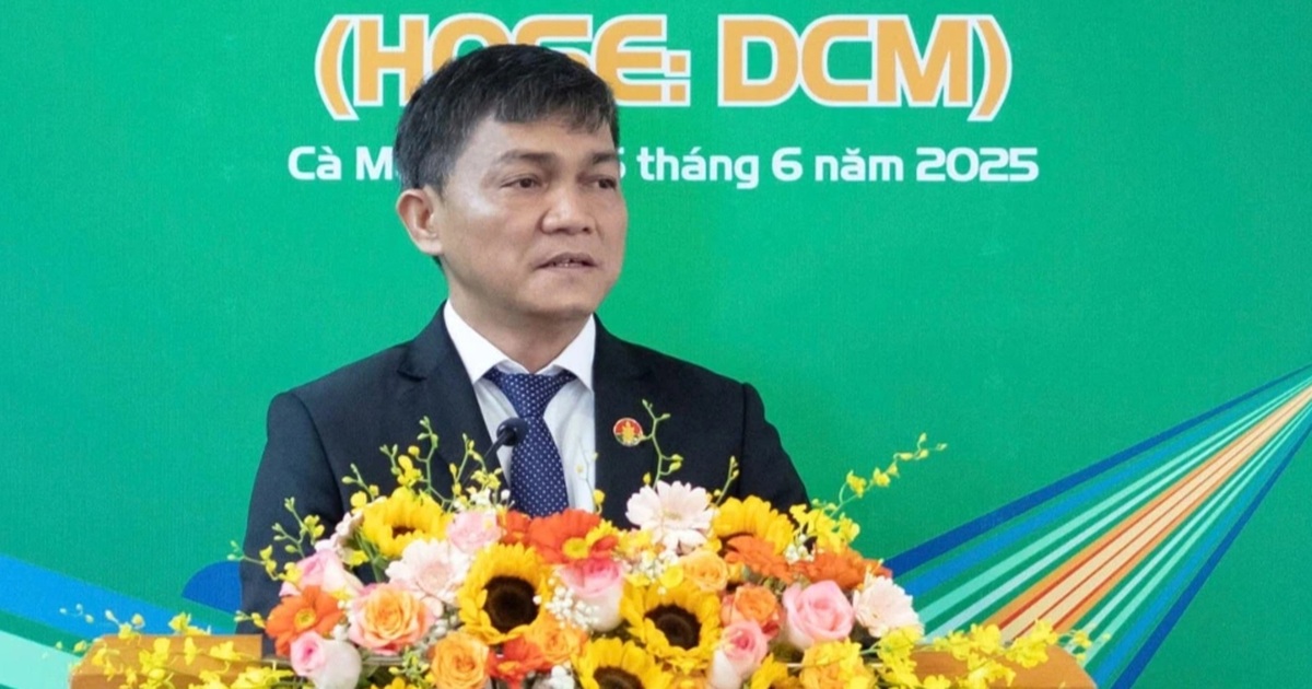 តើ "បុរសធំ" ជី Ca Mau ព្យាករណ៍អំពីតម្លៃជីចំពេលមានជម្លោះមជ្ឈិមបូព៌ា?