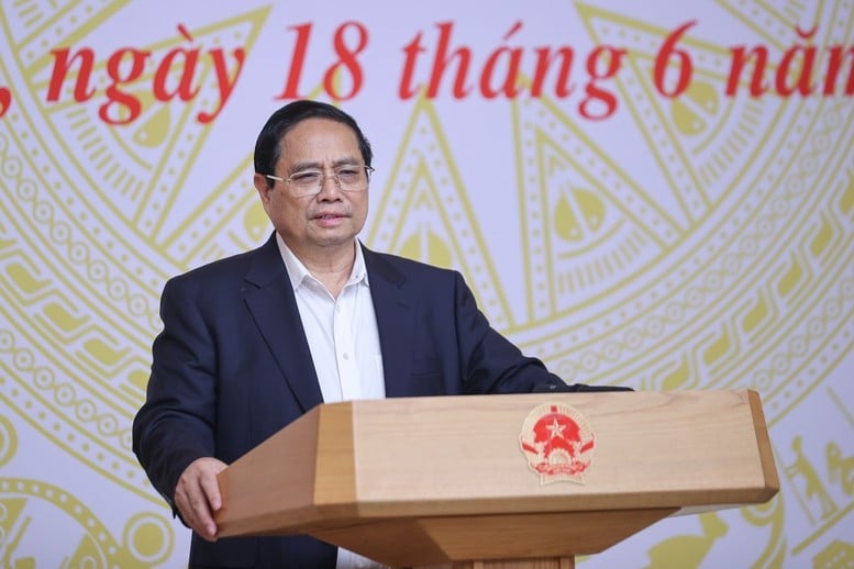 នាយករដ្ឋមន្ត្រី Pham Minh Chinh៖ បង្កើតលក្ខខណ្ឌអំណោយផលបំផុតសម្រាប់បេក្ខជននីមួយៗ រៀបចំការប្រឡងមធ្យមសិក្សាទុតិយភូមិជា “ពិធីបុណ្យ” ពិតប្រាកដ - រូបថត៖ VGP/Nhat Bac
