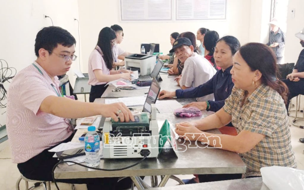 Giải ngân vốn vay ưu đãi tại xã Đồng Than (Yên Mỹ) 