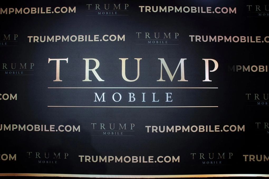 Trump Organization làm điện thoại Made in USA, tham vọng có khả thi? - 1
