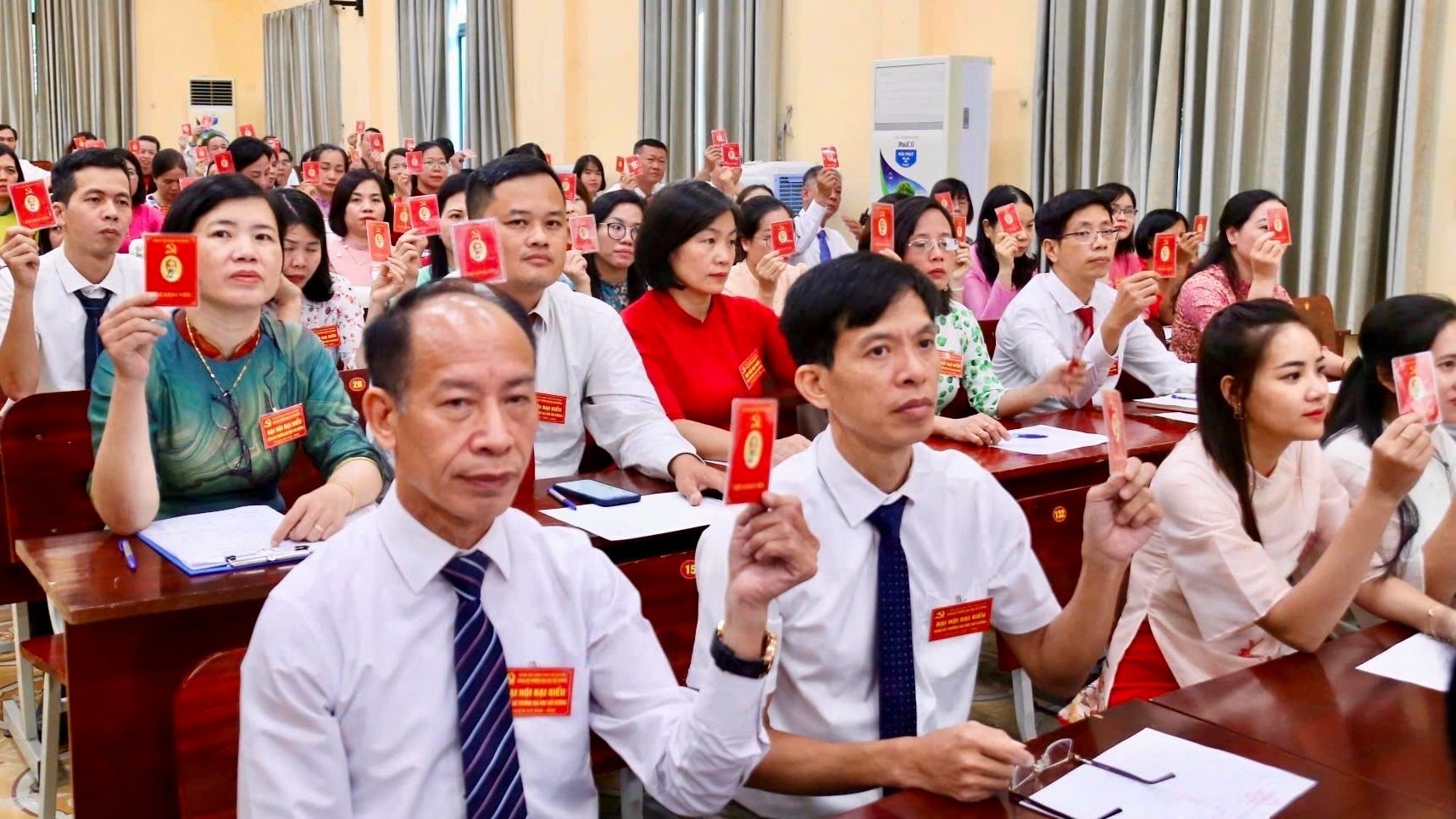 Regulations and instructions for implementing the Party Charter have many breakthrough innovations.