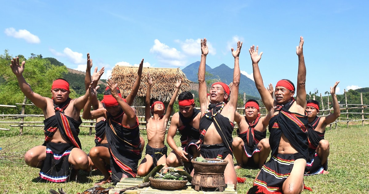 ប្រជា​ជន​បន់ស្រន់​សុំ​ភ្លៀង