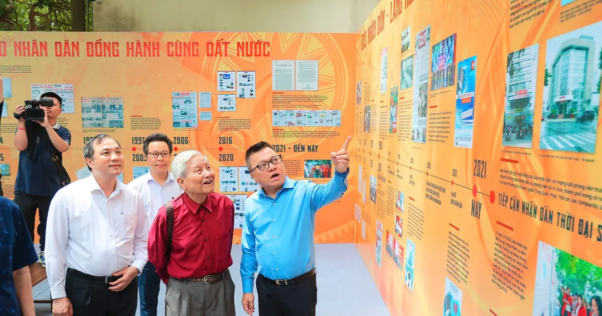 เปิดตัวหนังสือและนิทรรศการพิเศษเพื่อเฉลิมฉลอง 100 ปี วันสื่อมวลชนปฏิวัติเวียดนาม
