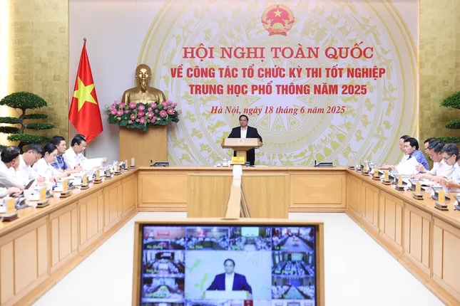 Thủ tướng: Kỳ thi tốt nghiệp THPT năm 2025 diễn ra trong thời điểm lịch sử ảnh 1