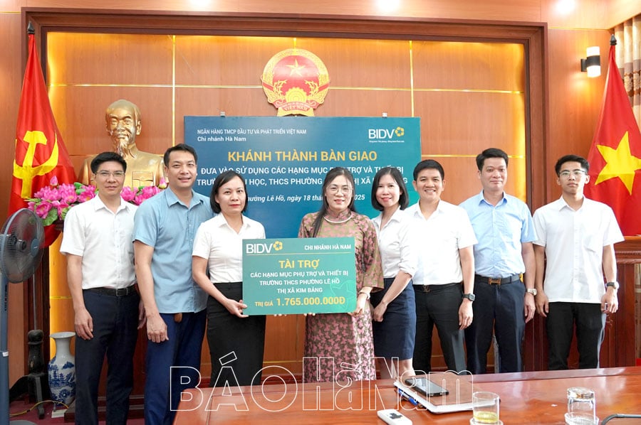 Chi nhánh BIDV Hà Nam trao tài trợ gần 47 tỷ đồng xây dựng cơ sở vật chất cho hai trường học ở Lê Hồ