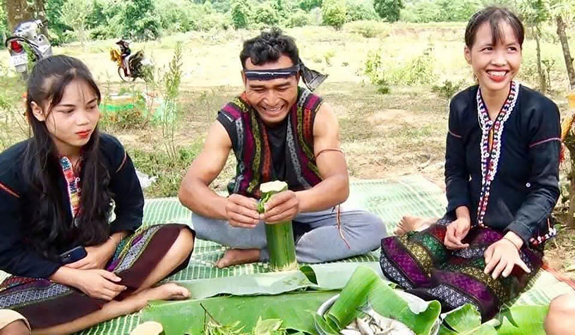 ចំណង់ចំណូលចិត្តរបស់អ្នកយកព័ត៌មាន Bru-Xinh