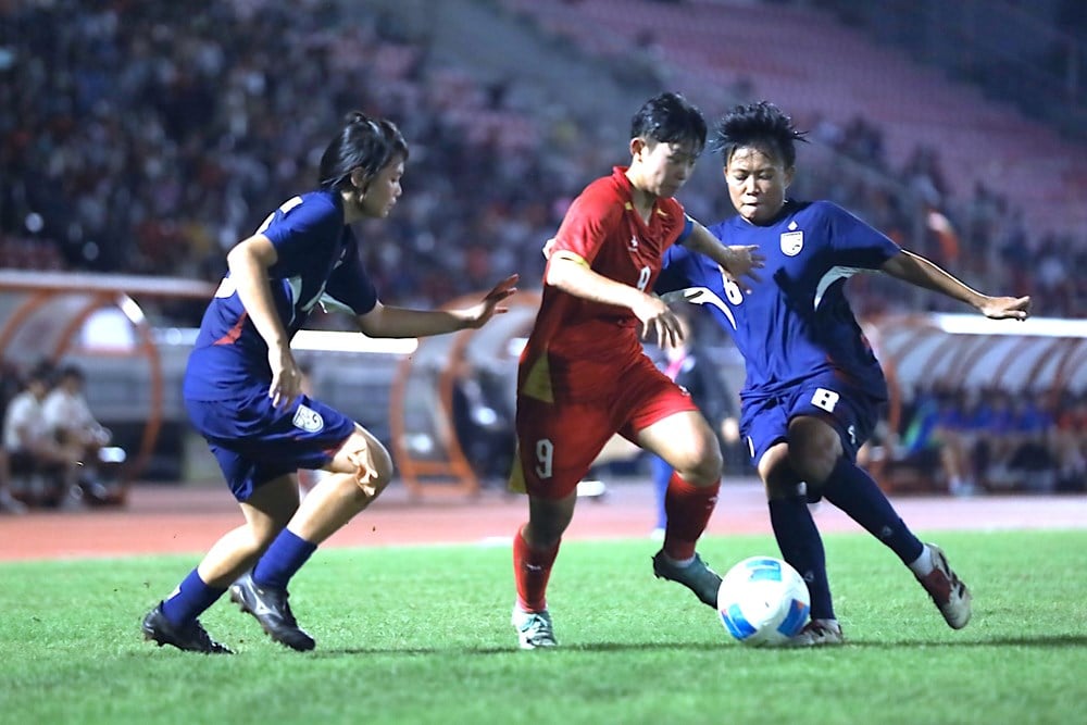 ក្រុម​នារី U19 វៀតណាម​បាន​បញ្ចប់​ក្នុង​ចំណាត់​ថ្នាក់​លេខ​២​ក្នុង​ការ​ប្រកួត​នៅ​អាស៊ីអាគ្នេយ៍ - រូបថត ២