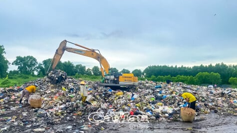 Ca Mau បើក​ការ​ចាក់​សំរាម​បណ្ដោះអាសន្ន​ជា​បន្ទាន់