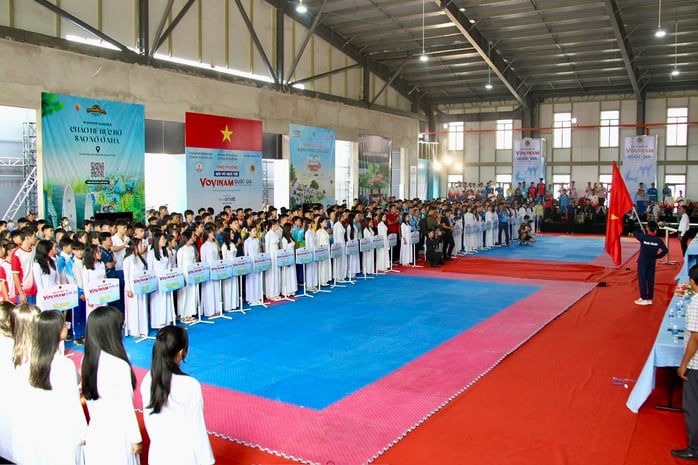 Hơn 700 VĐV tranh tài tại Giải Vô địch Trẻ Vovinam quốc gia 2025 - Ảnh 1.