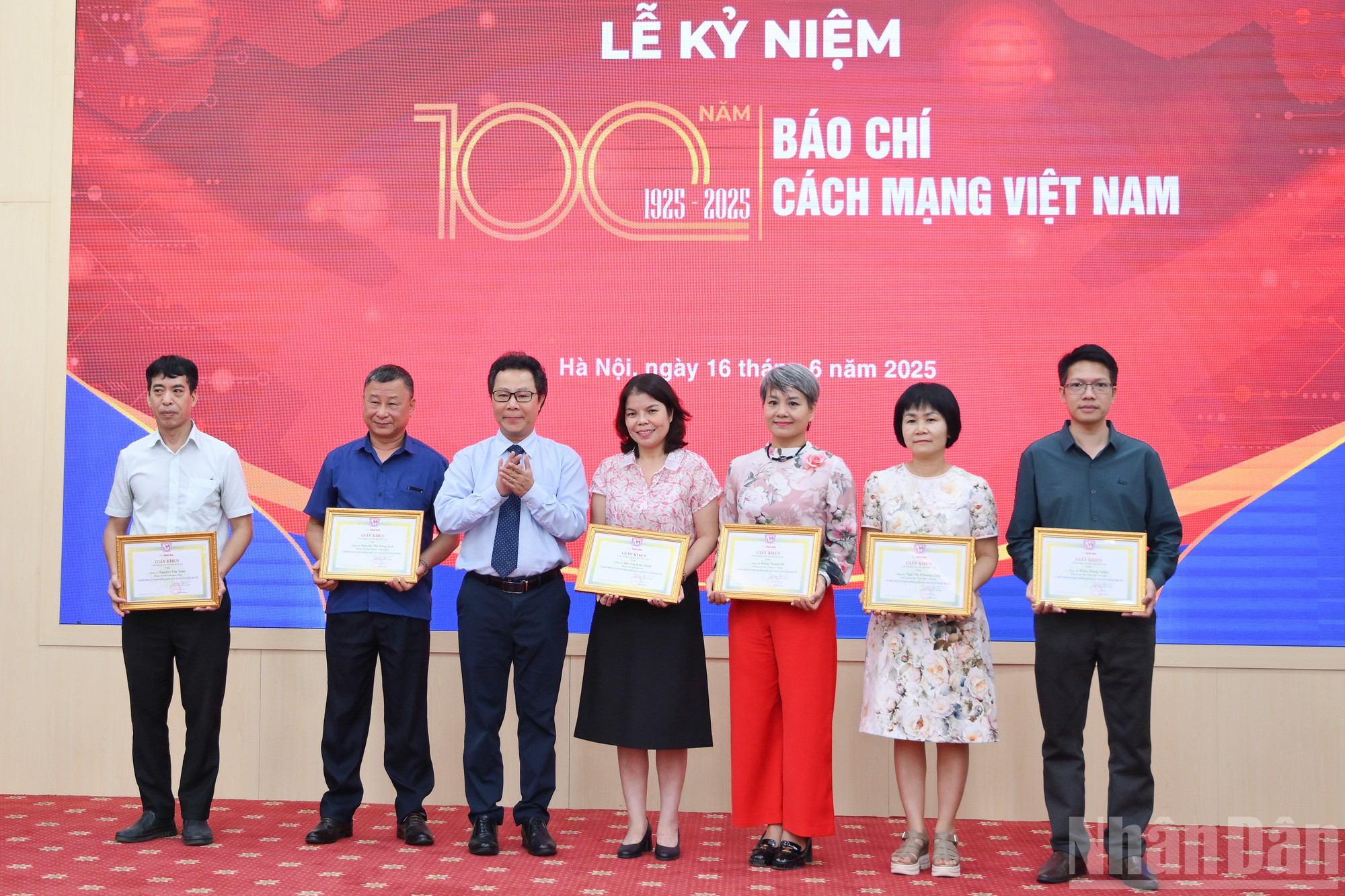 ndo_br_mitting-bao-nhandan-216-6952.jpg