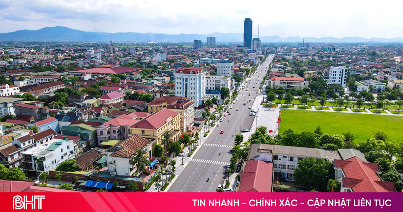 Ha Tinh surveys and evaluates the competitiveness of departments, branches and sectors