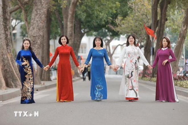 ttxvn-ao-dai-viet-nam-1.jpg