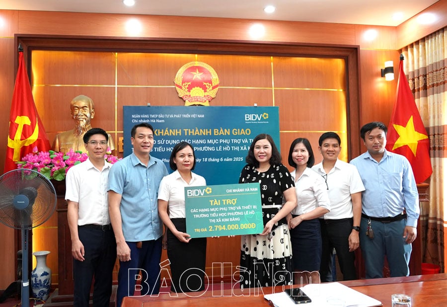 Chi nhánh BIDV Hà Nam trao tài trợ gần 47 tỷ đồng xây dựng cơ sở vật chất cho hai trường học ở Lê Hồ