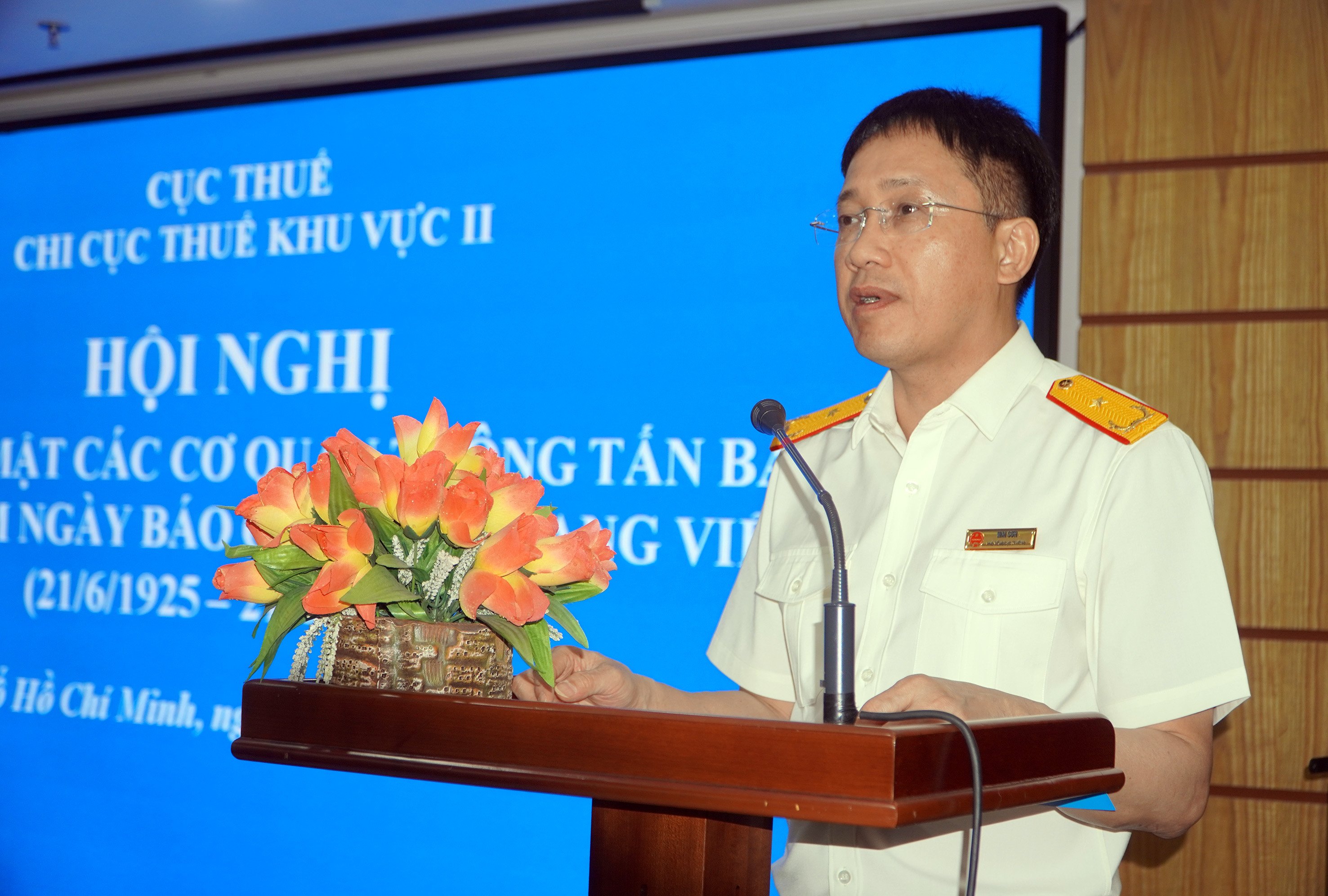 Deputy Director of Tax Department Mai Son spoke at the meeting.