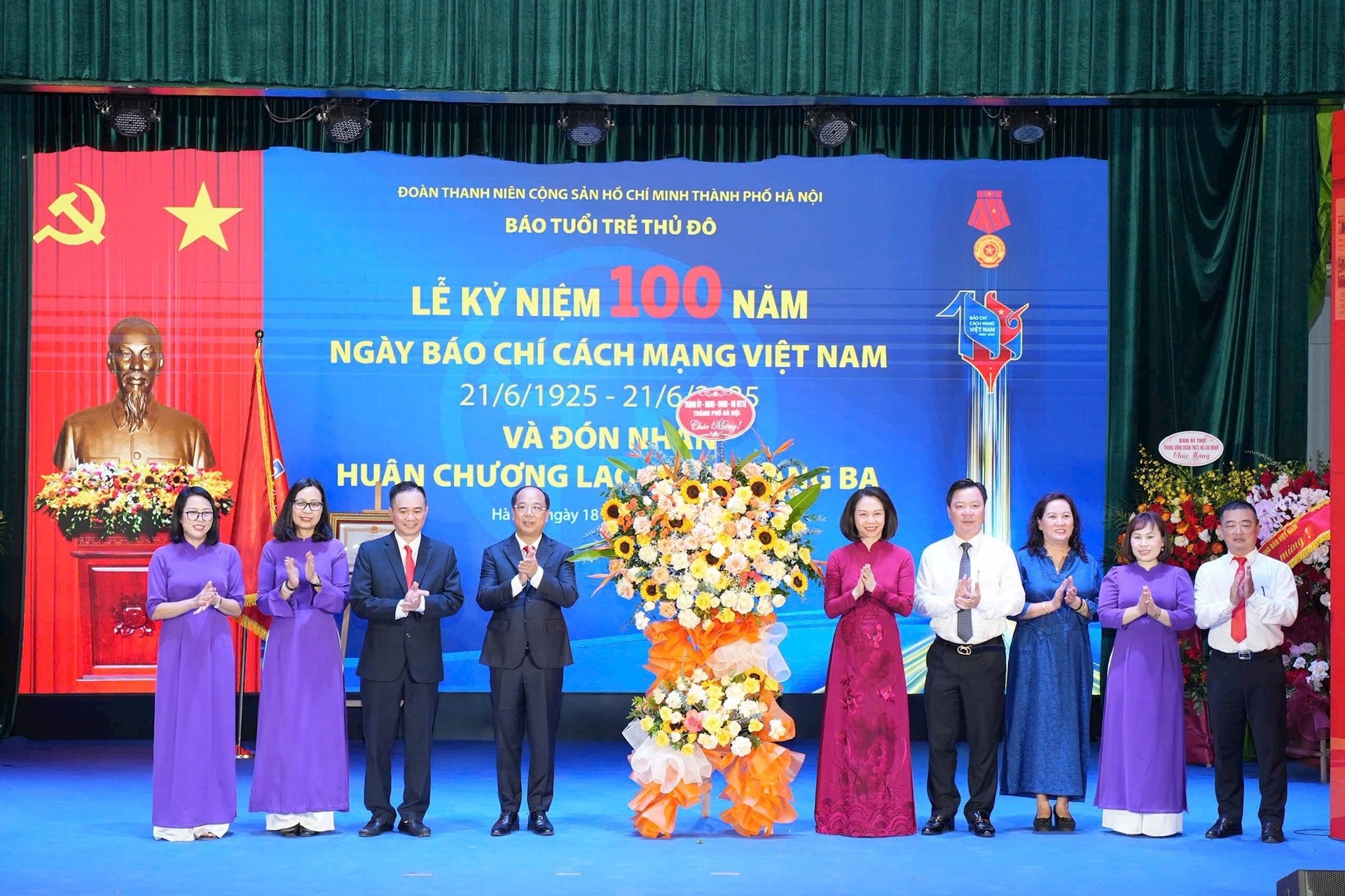 lang-hoa-thanh-uy-tttd.jpg