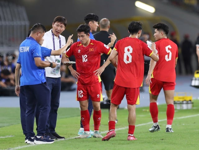 Đội tuyển Việt Nam kiên quyết không chạy theo ‘mốt’ nhập tịch hàng tá: Thắp sáng ngọn lửa khát vọng- Ảnh 1.