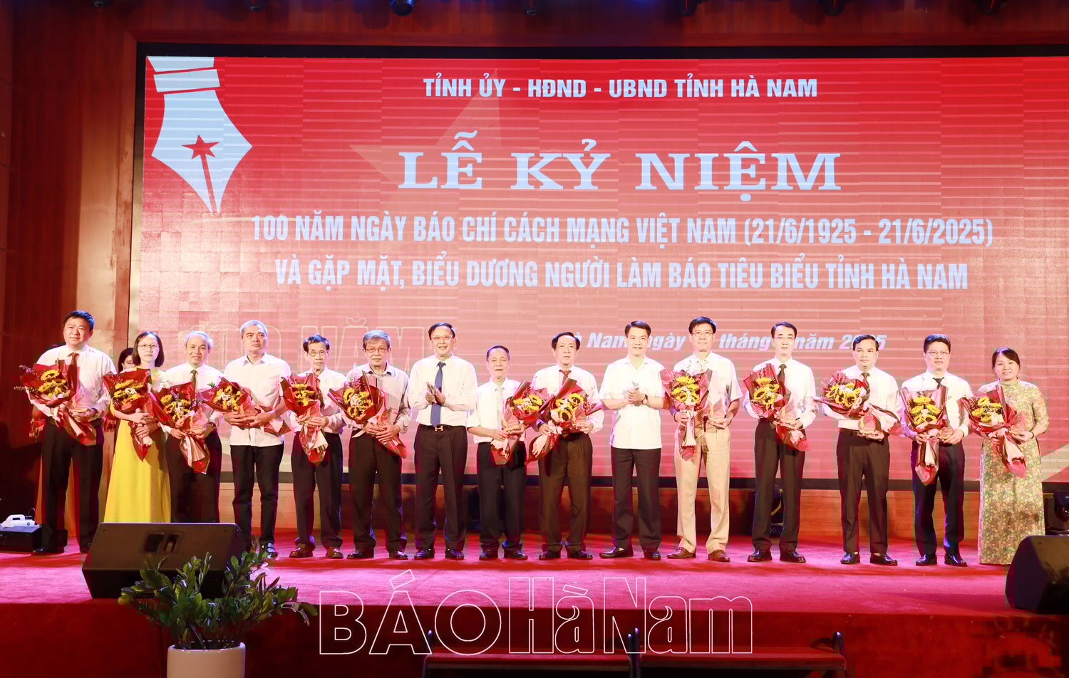 Kỷ niệm 100 năm Ngày Báo chí Cách mạng Việt Nam và biểu dương người làm báo tiêu biểu tỉnh Hà Nam