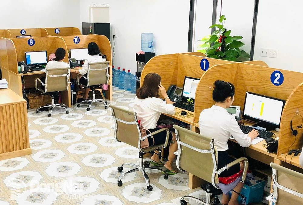 Nhân viên trực tổng đài 1022. Ảnh: CTV