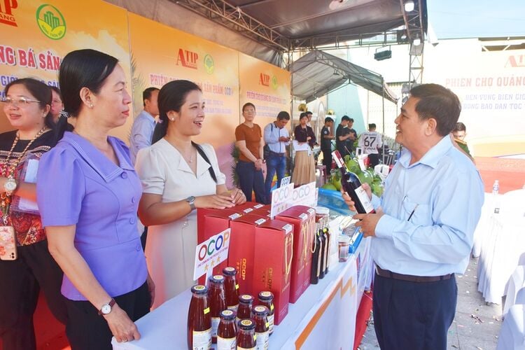 ការផ្សព្វផ្សាយពាណិជ្ជកម្មសម្រាប់ផលិតផលកសិកម្ម An Giang