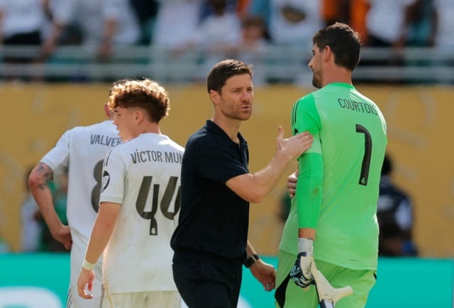 Sự biến mất đột ngột của Mbappe tại Club World Cup, HLV Alonso nói điều bất ngờ- Ảnh 2.