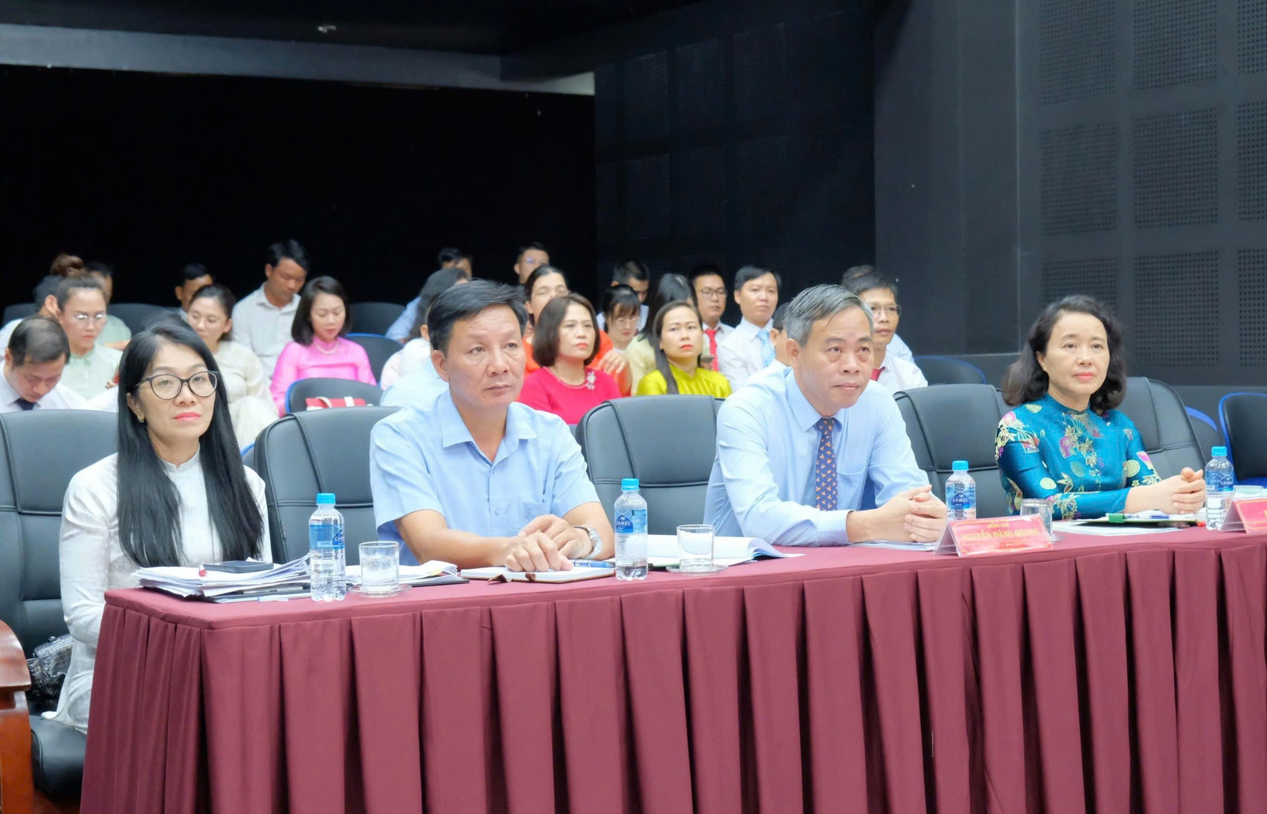 Der 1. Kongress des Parteikomitees der Zeitung und des Radio- und Fernsehsenders der Provinz Quang Tri