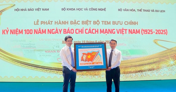 ត្រាពិសេស ចេញដើម្បីអបអរសាទរ 100 ឆ្នាំនៃទិវាសារព័ត៌មានបដិវត្តន៍វៀតណាម