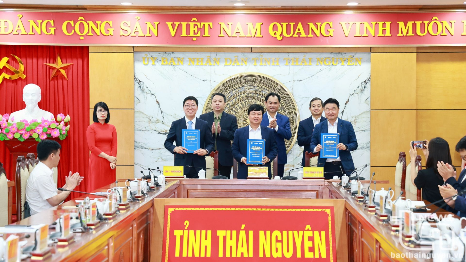 Ký kết Biên bản ghi nhớ hợp tác về việc đầu tư Trung tâm Dữ liệu tại Thái Nguyên.