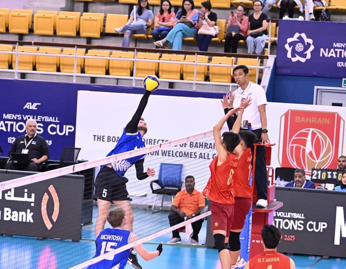 Thắng trận mở màn, tuyển nam Việt Nam vào tứ kết bóng chuyền AVC Nations Cup - Ảnh 3.