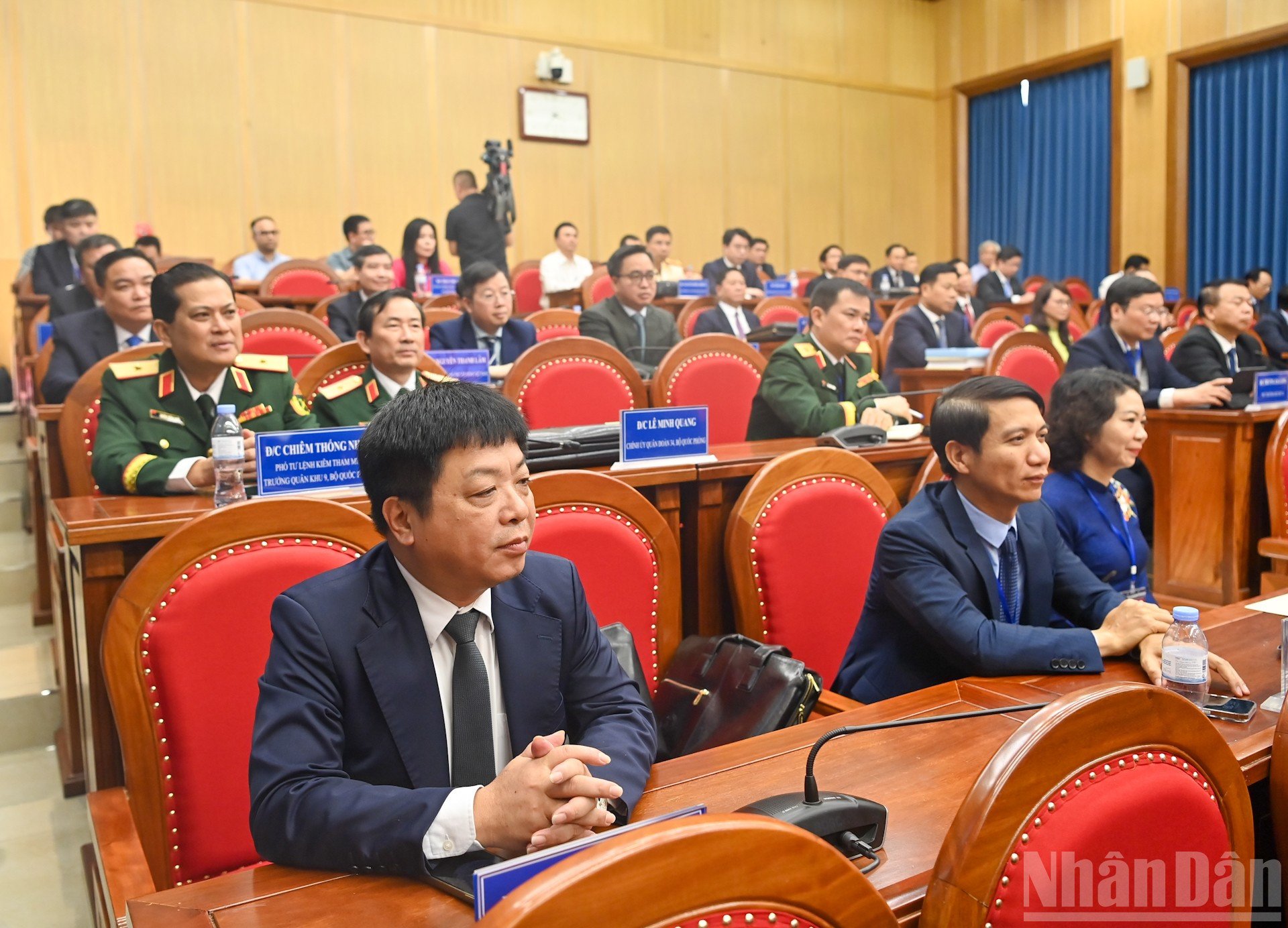ndo_br_9-7770.jpg