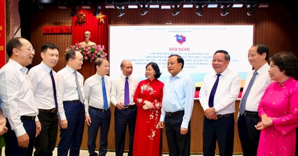 Hanoi honra a periodistas ejemplares