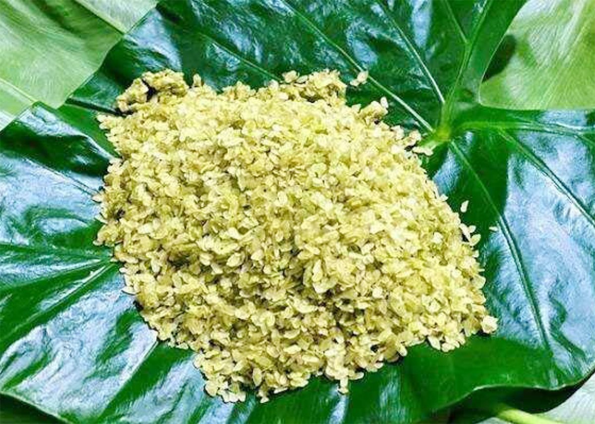 Cốm Mễ Trì - đặc sản nổi tiếng gắn với văn hóa ẩm thực Thủ đô. 