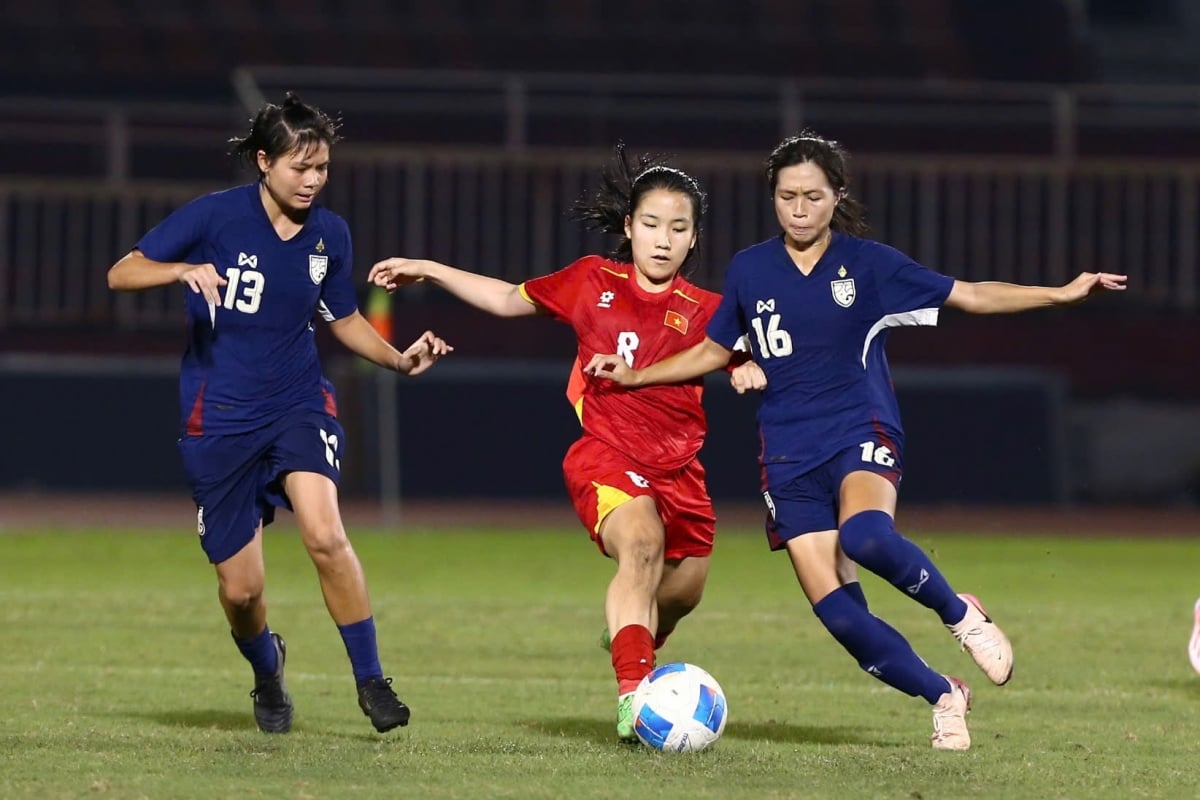 U19 nữ Việt Nam giành ngôi Á quân Đông Nam Á - Ảnh 1.