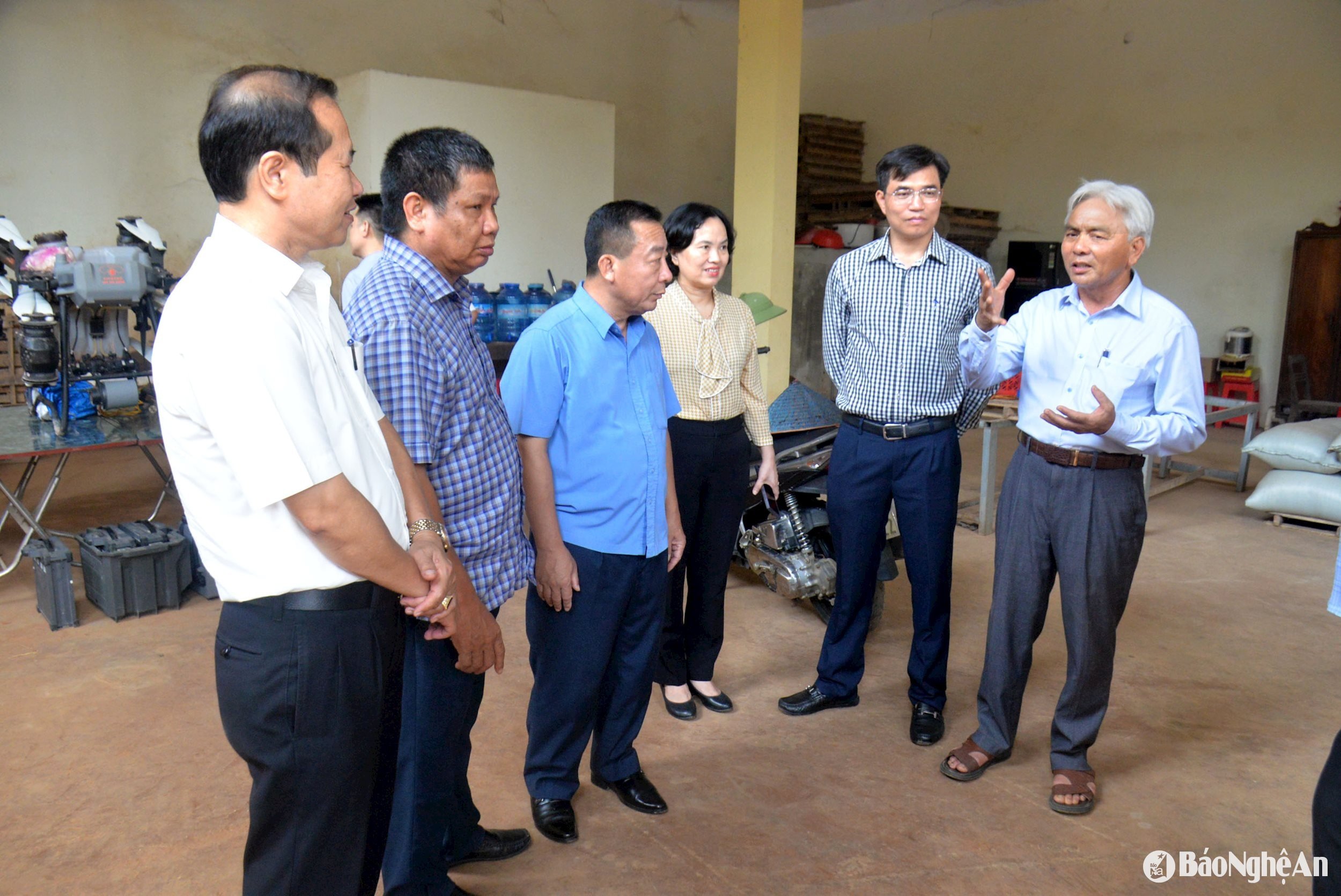 លោក ចូវ ១